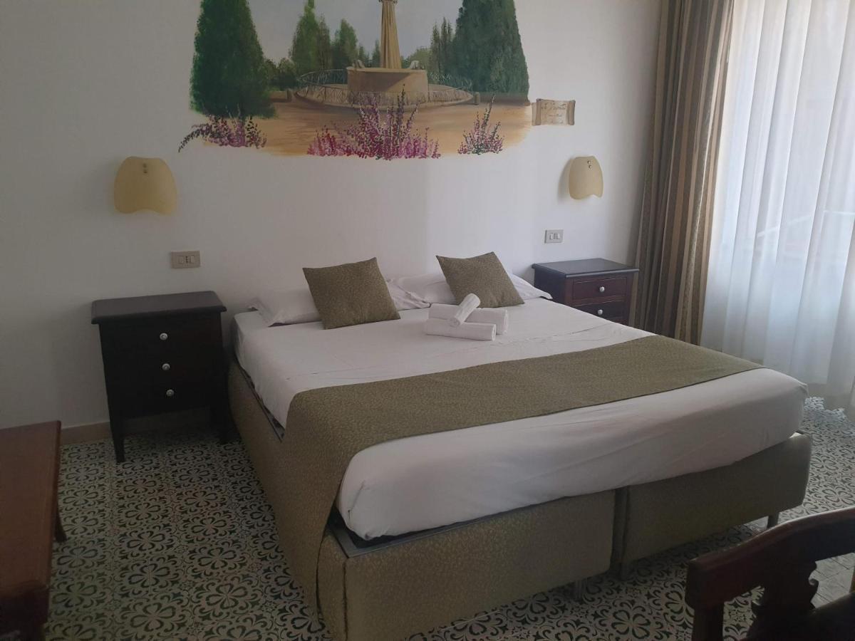 Hotel Elite Centro 3*